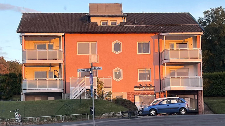 Ett flerbostadshus.